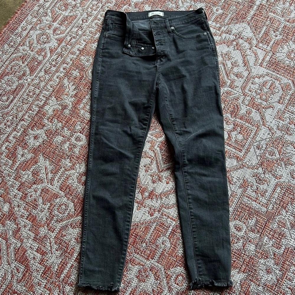 Madewell Black high rise cut off jeans